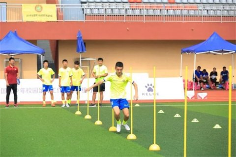 唐山实验中等专业学校2019全国青少年校园足球夏令营（初中组）第一营区开展运动员技术及体能测试