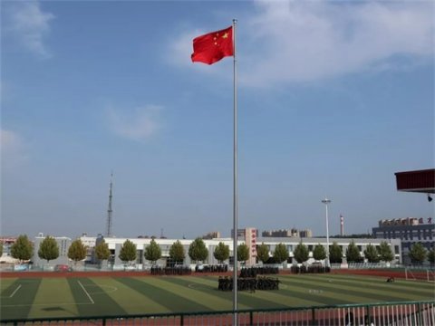 穿云箭下亮军装 东风不破红旗扬——教师教官致力军训工作顺利推进