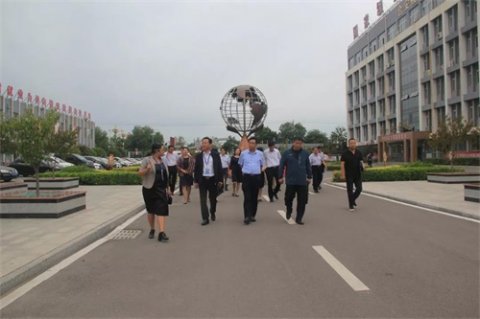 市政协领导来曹妃甸区职教中心调研职业教育工作