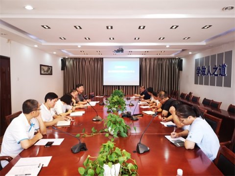 玉田职教中心组织开展“珍爱生命，防火防震”安全疏散演练