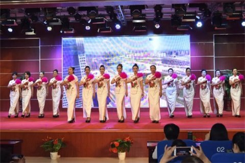 诗心放歌曹妃甸 海境龙腾御中华——曹妃甸区职教中心承办诗词歌舞汇歌颂祖国70华诞