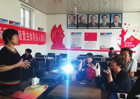 玉田职教中心：农民“点菜”，专家“送餐”