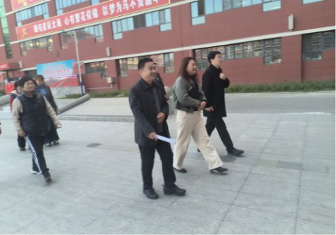 玉田职教中心干部教师赴玉田一中参观学习