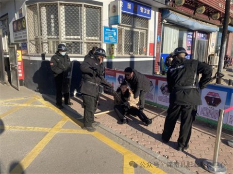 滦南职教中心开展安保人员反恐演练