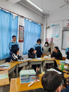 滦州市职教中心“青春绽芳华，规范报亲恩”主题活动——感恩