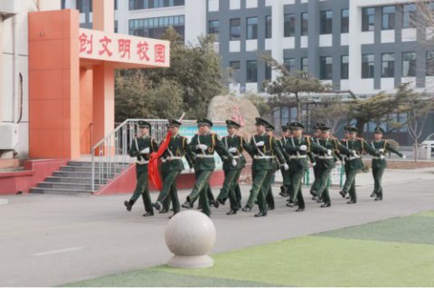 乐亭职校：守护青春净土 共建阳光校园