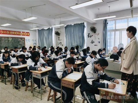 滦南职业教育中心基础部月考有序进行，严谨学风蔚然成风