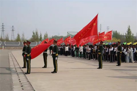 绽放青春活力 乐享趣味运动——丰润职教中心举办2025年第十八届春季运动会