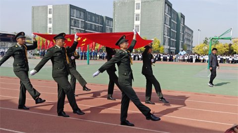 以青春之名 谱职教华章——滦南县职业教育中心2025年春季运动会盛大开幕