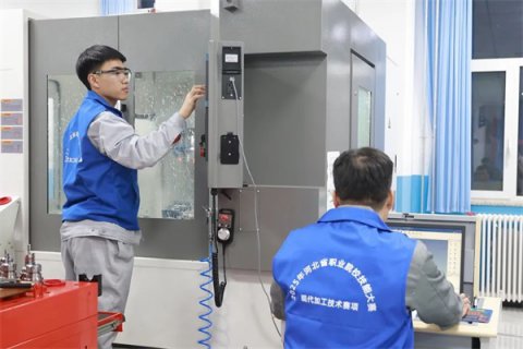 青春淬火成钢 数控雕琢梦想——乐亭职校少年工匠潘佳良的技能进阶之路