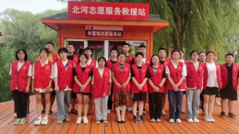 志愿之星耀校园 青春担当书华章——记滦南职教中心学生张震的成长与担当