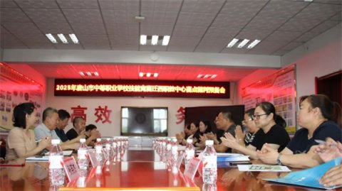 匠心筑梦庆七一 技能报国展风采——2025年唐山市中职技能竞赛迁西职教中心赛点备战进行时