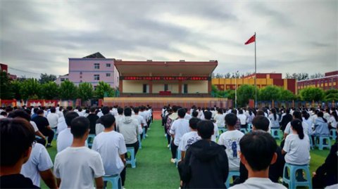 玉田职教中心玉田技工学校开展2025年规范教育月系列活动之“文明素养教育”