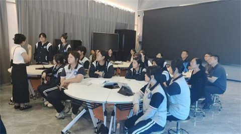 公开课强本固基 	制度化教学相长——丰润职教中心开展每周一节公开课展示活动