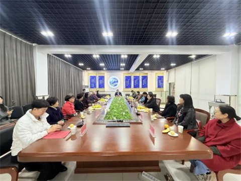 秋韵寄情 敬老思远丨唐山市一职专举行2025年退管组长座谈会