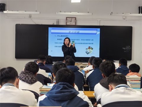 以“老”带“新”传技艺，青蓝引路启新程——滦南职教中心基础部开展“青蓝工程”指导教师引路课活动