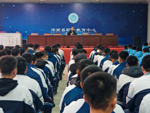 警校携手 共筑平安校园——滦南职教中心西校区法治讲座守护学生成长