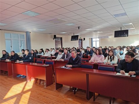 经验分享促成长 匠心育人绽芳华——滦南县职业教育中心举行班主任工作经验交流会