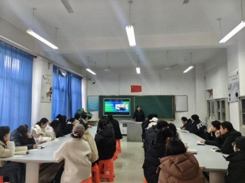 鉴优课启智  传经验笃行——丰润职教中心开展青年教师业务能力提升培训